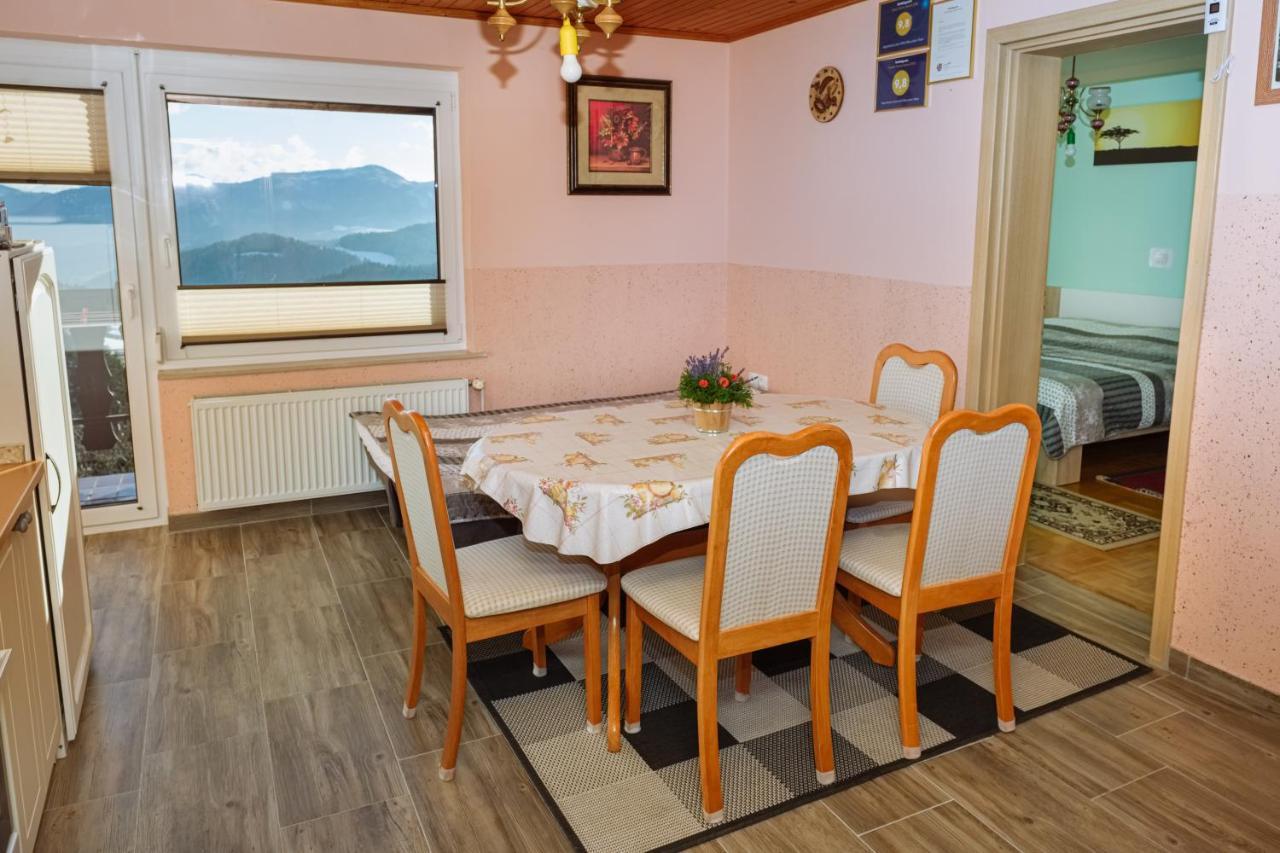 Apartment Jorsi With Mountain View Zrece Luaran gambar